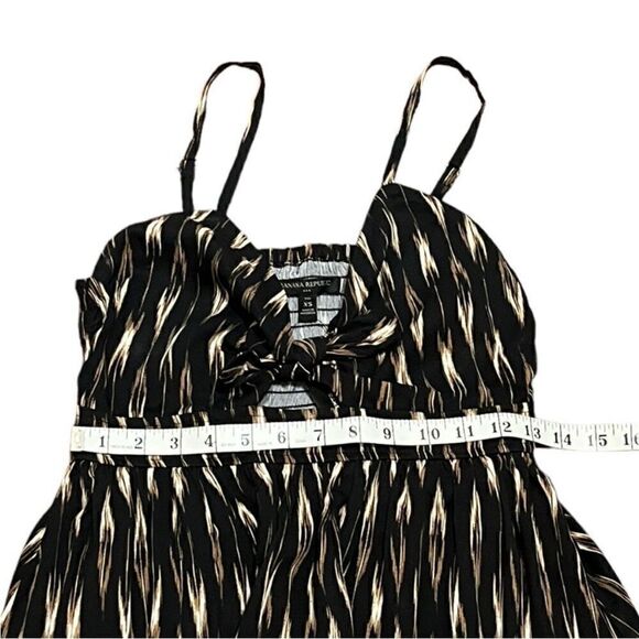 Banana Republic Dress With Cutout Front, XS Tall, NWT - Picture 9 of 11